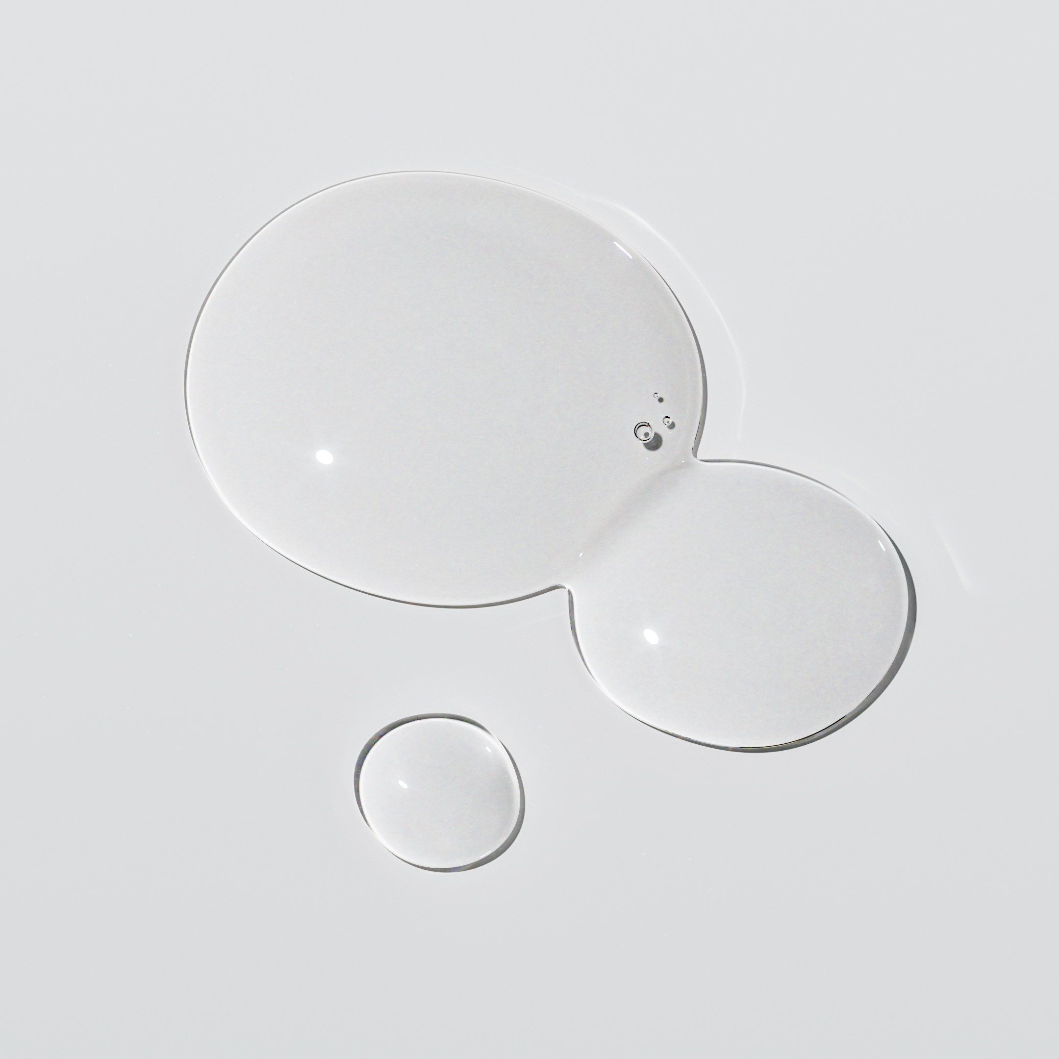 Unique CBD Protect Serum Close up droplet